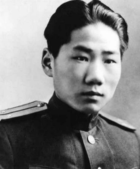 毛岸英回到韶山老家，出发前毛泽东叮嘱了三件事，返乡后还替父亲偿还百元旧债
195