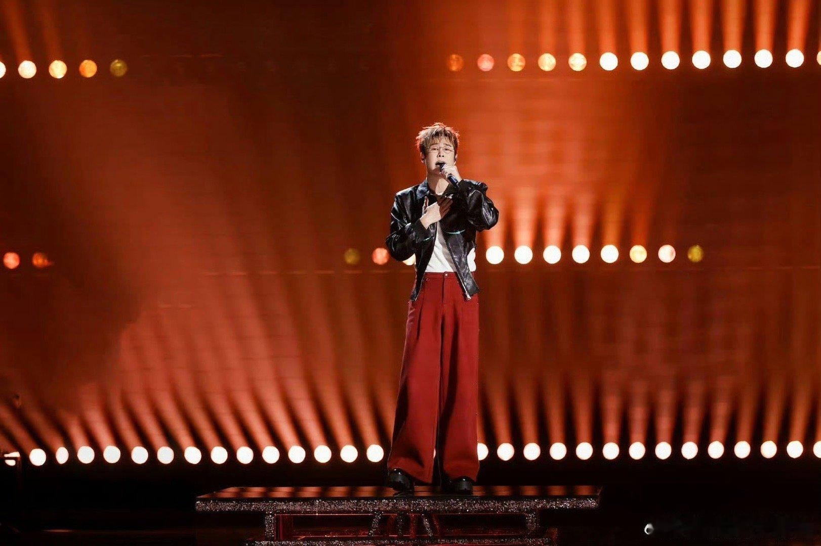 小沈阳音综宗门邪修 44岁老爱豆发力依旧惊人，小沈阳和魏翔合作《彩蛋》，升 ke