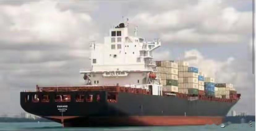 美国直接开火扣押伊朗商船！据新华社4月20日消息，伊朗外交部发言人巴加埃明确表态