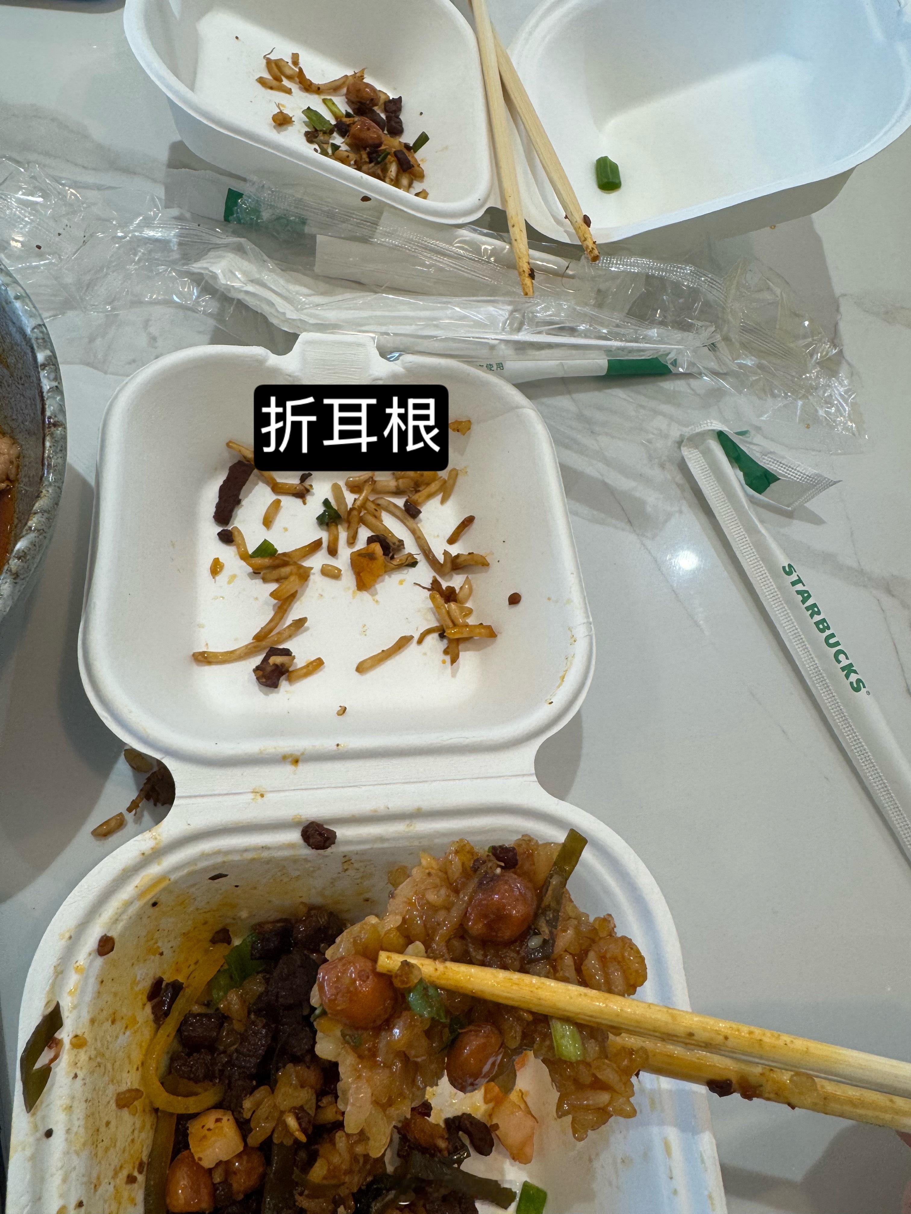 给糯米饭做了外科手术（不是我，我要吃折耳根） 