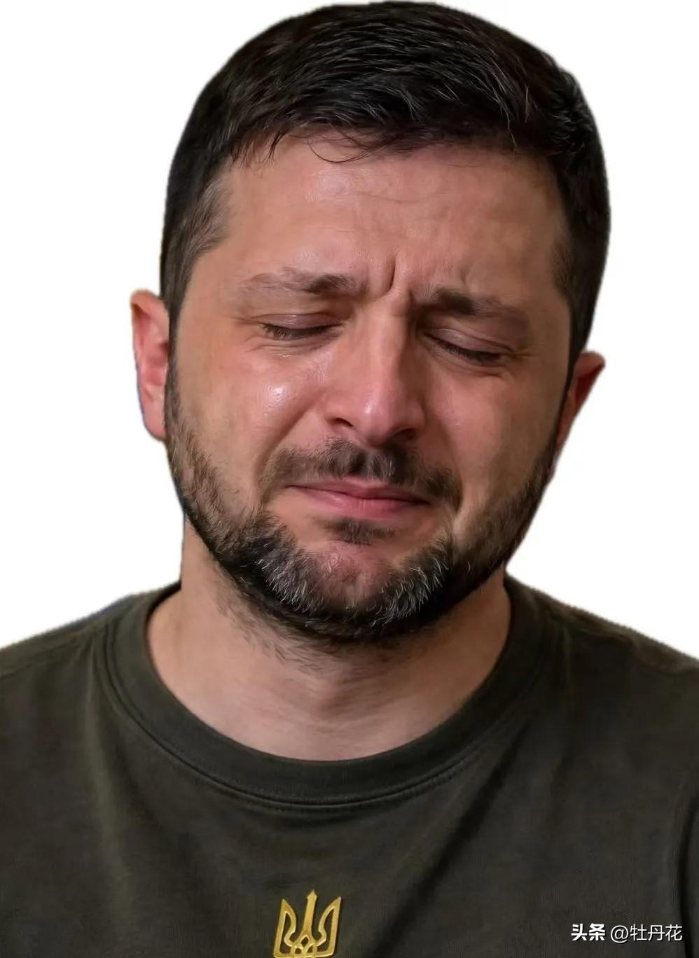 乌克兰消息，
4月1日，乌克兰总统泽连斯基通报称，俄军当晚对乌克兰发动大规模无人