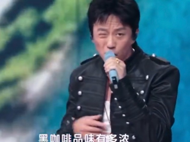 邓超海阔天空唱功邓超唱了海阔天空和超级英雄 听完邓超连唱两首，不得不感慨他的舞台