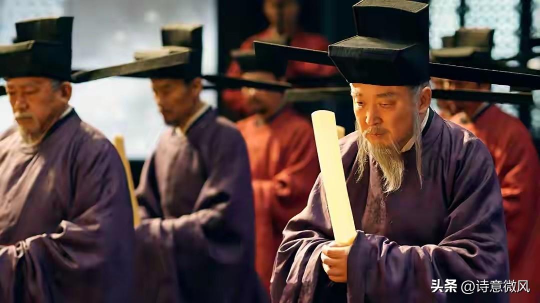 大宋往事：宋英宗不顾人伦孝悌，折腾四年搞濮议，到底是为何？
 
要读懂这场搅动北