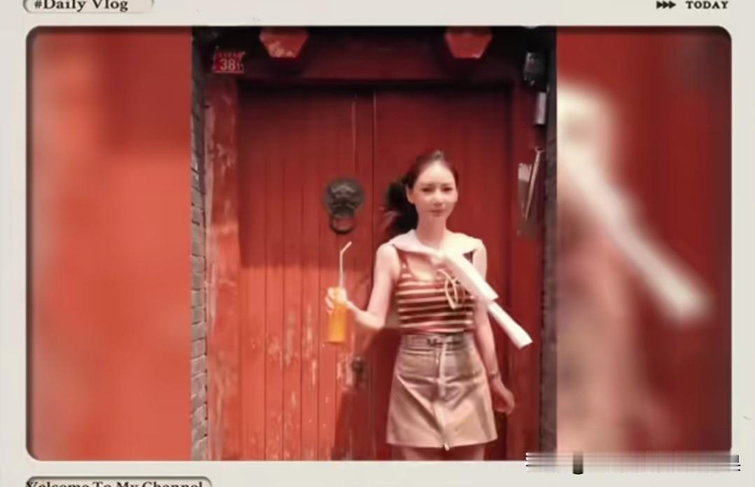 古今撞个满怀，马筱梅自带暖阳氛围感。咱谁能瞅出来马筱梅都34了！换上一身格格衣裳