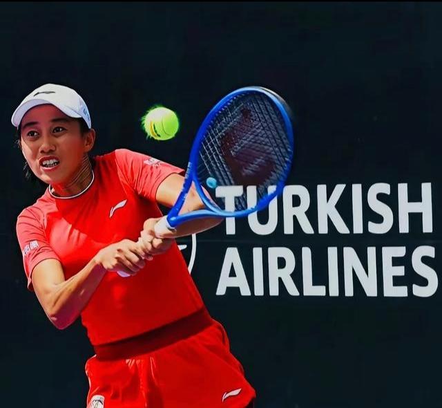 中国金花张帅WTA500梅里达站1/4决赛时刻
        北京时间2026