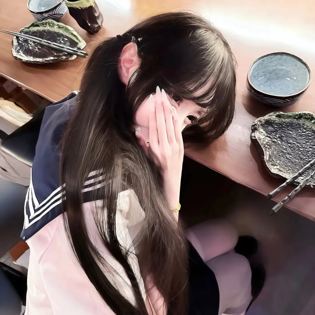 女生头像｜𝙒𝙚𝘾𝙝𝙖𝙩 小众氛围感女头｜感受到幸福的时候能放慢倍速就