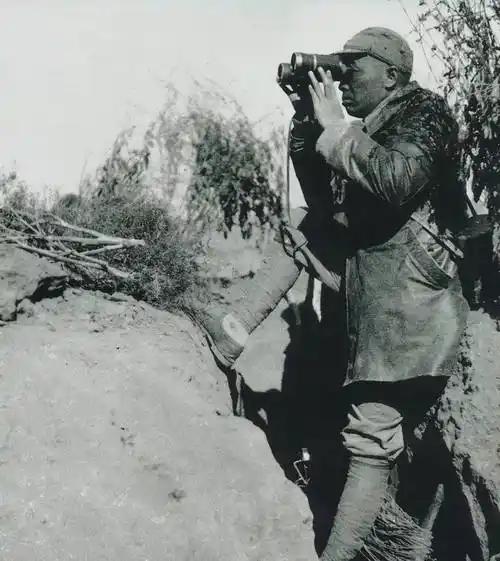 1948年8月，西北野战军发起澄合战役，王震指挥第二纵队主攻壶梯山。战斗打得正激