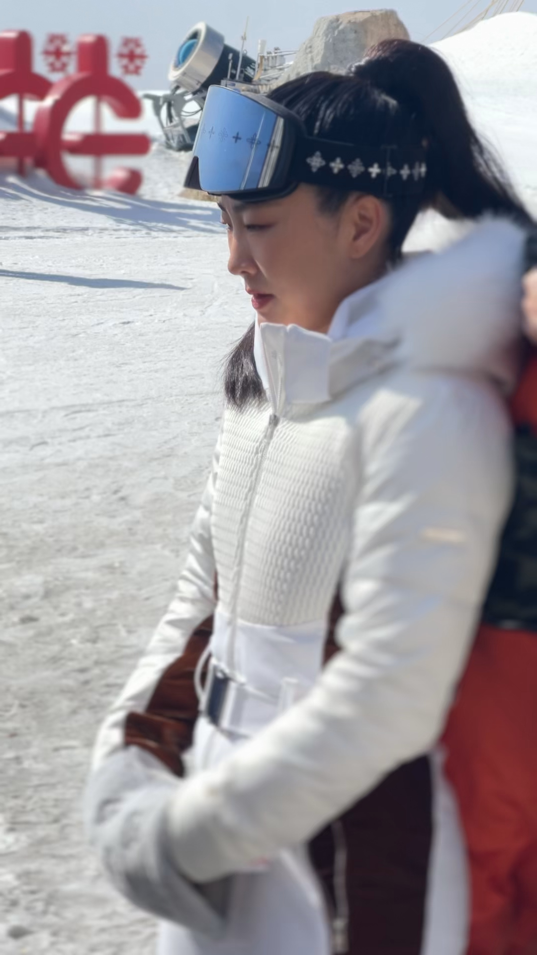 雪场偶遇徐梦桃是你吗 桃花也能盛开在冰天雪地！梦桃姐太飒了也！ 