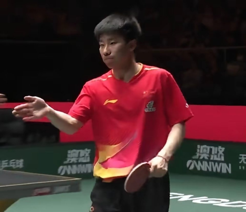 我有一个问题，谁能帮我解答？徐瑛彬是怎么做到内战无敌的？徐瑛彬外战几乎谁都能输，