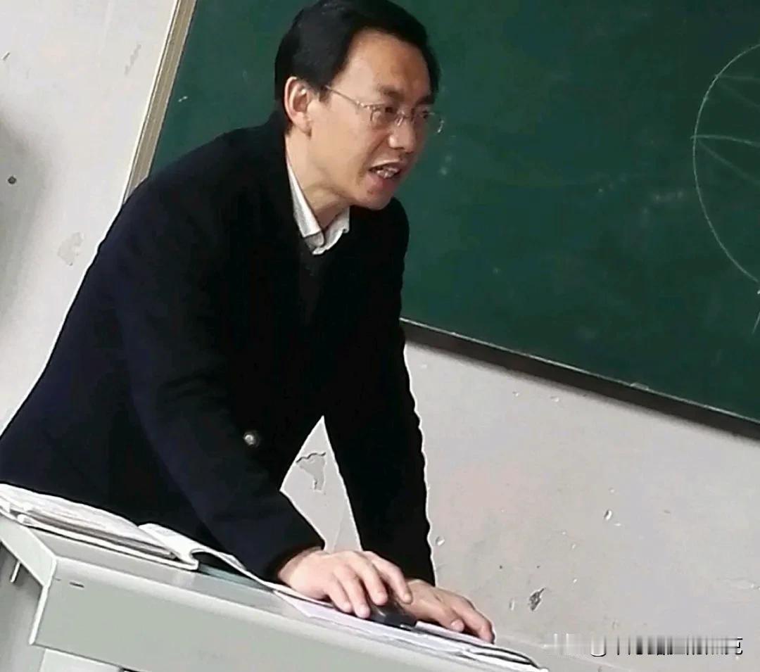 #记录我的2024#
建议取消暑假的各种各样的培训，如果你是老师，支持吗？