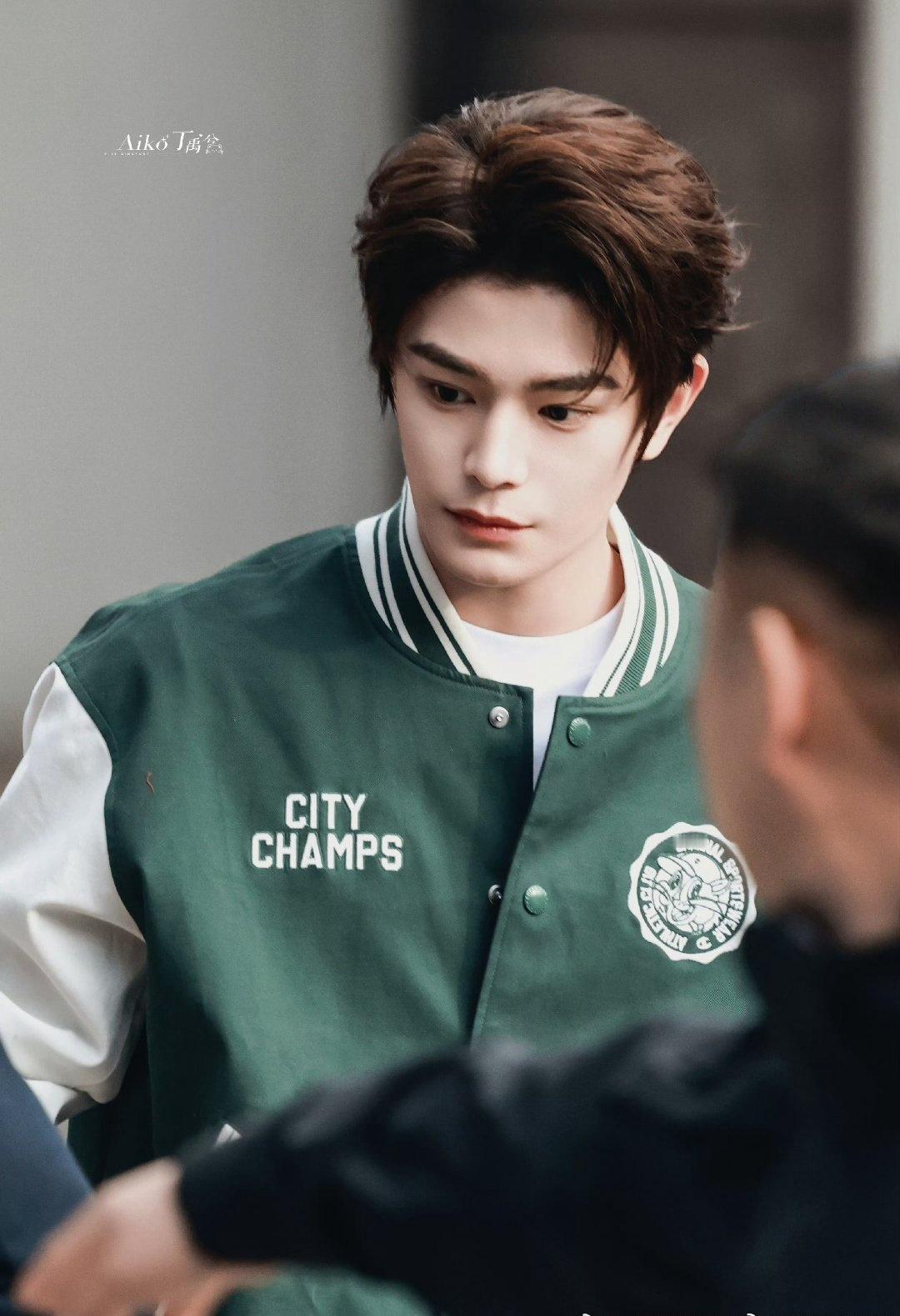 dyx丁禹兮随机反应能力好强 
 
 新年幸福请降临在兮兮手中𐙚⊹₊⋆ 

@