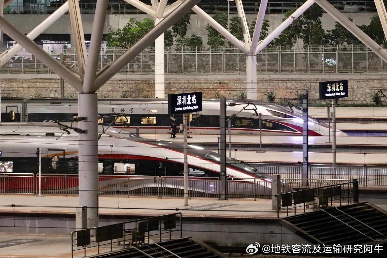 【深圳铁路深圳北站 预计开行539趟夜间高铁   “五一”假期深圳铁路多个车站通