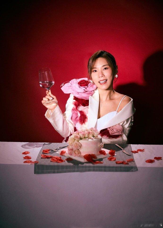 ALin李佳薇声生不息全能奖 恭喜两位解锁全能奖！每一次登台都带来极致听觉享受，