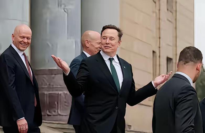 2026年刚过半，马斯克就扔出了一枚重磅炸弹：特斯拉将全面转型为机器人公司，电动