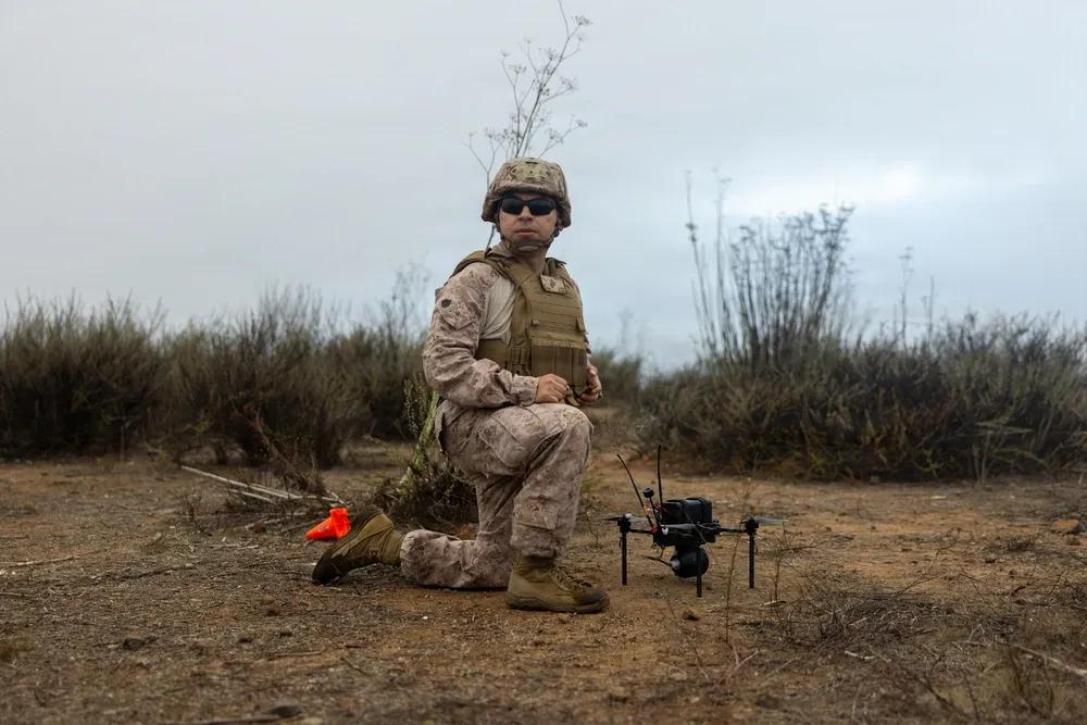 2025年10月25日，美国高级步兵学校的小型无人机系统项目负责人，美国海军陆战