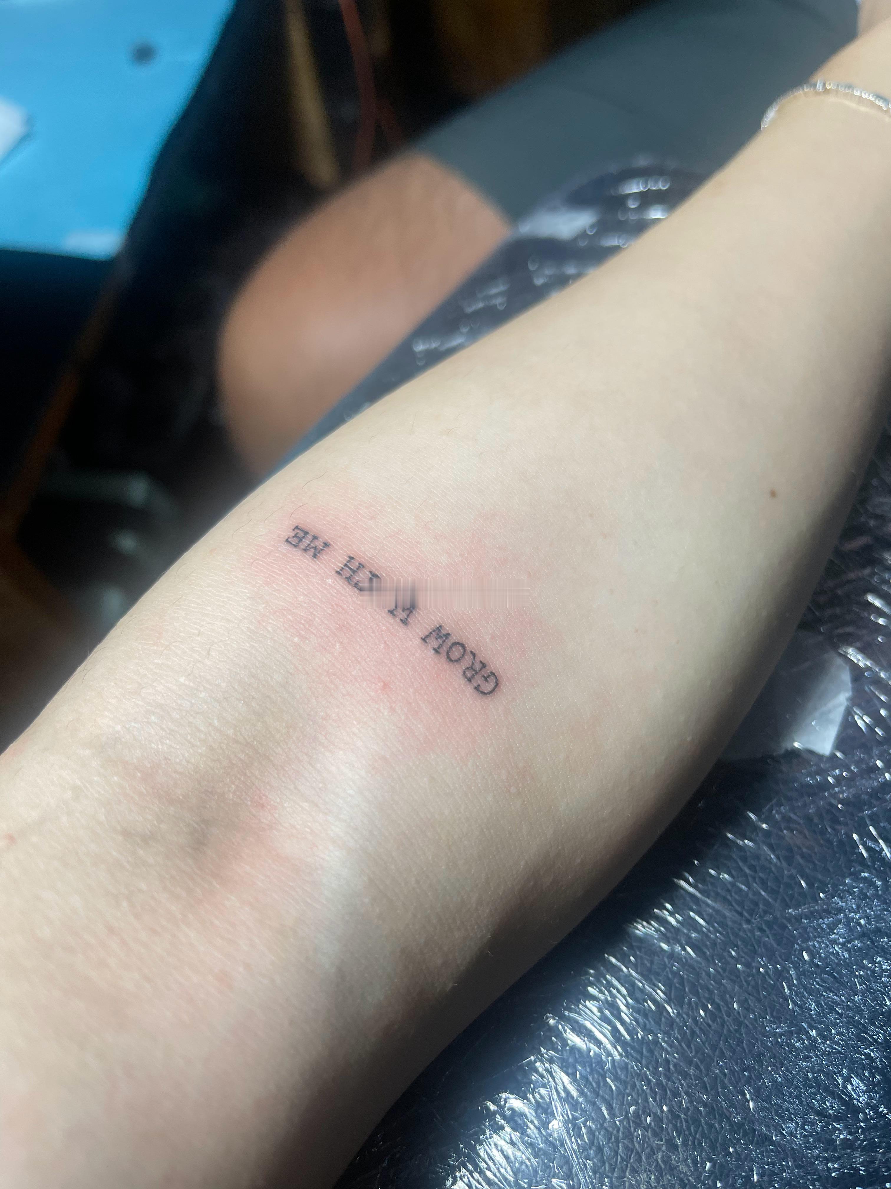 这条路不好走，我要找到跟我志同道合的同志。就像加缪那句话：不要走在我的后面，因为