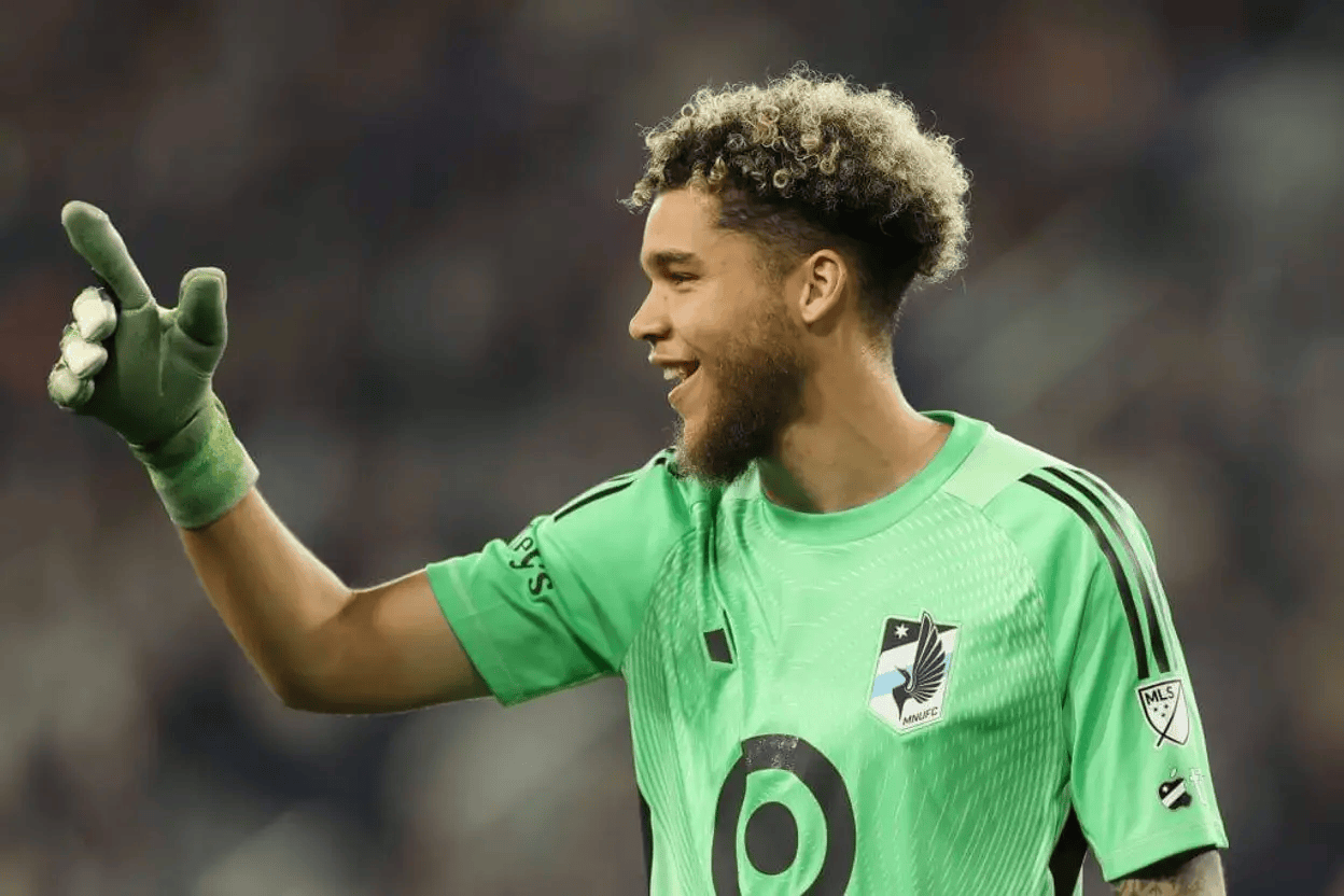 TA：迈阿密国际即将免签本赛季美职联最佳门将圣克莱尔