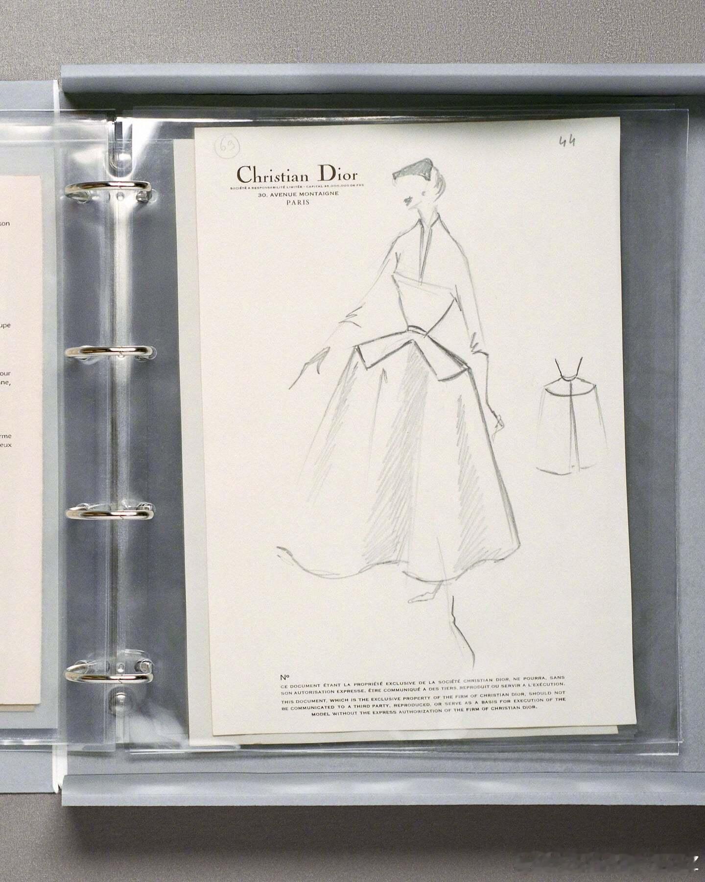 昨天的Dior南京活动 ，全球品牌大使迪丽热巴身着 Dior 2026秋季系列蓝