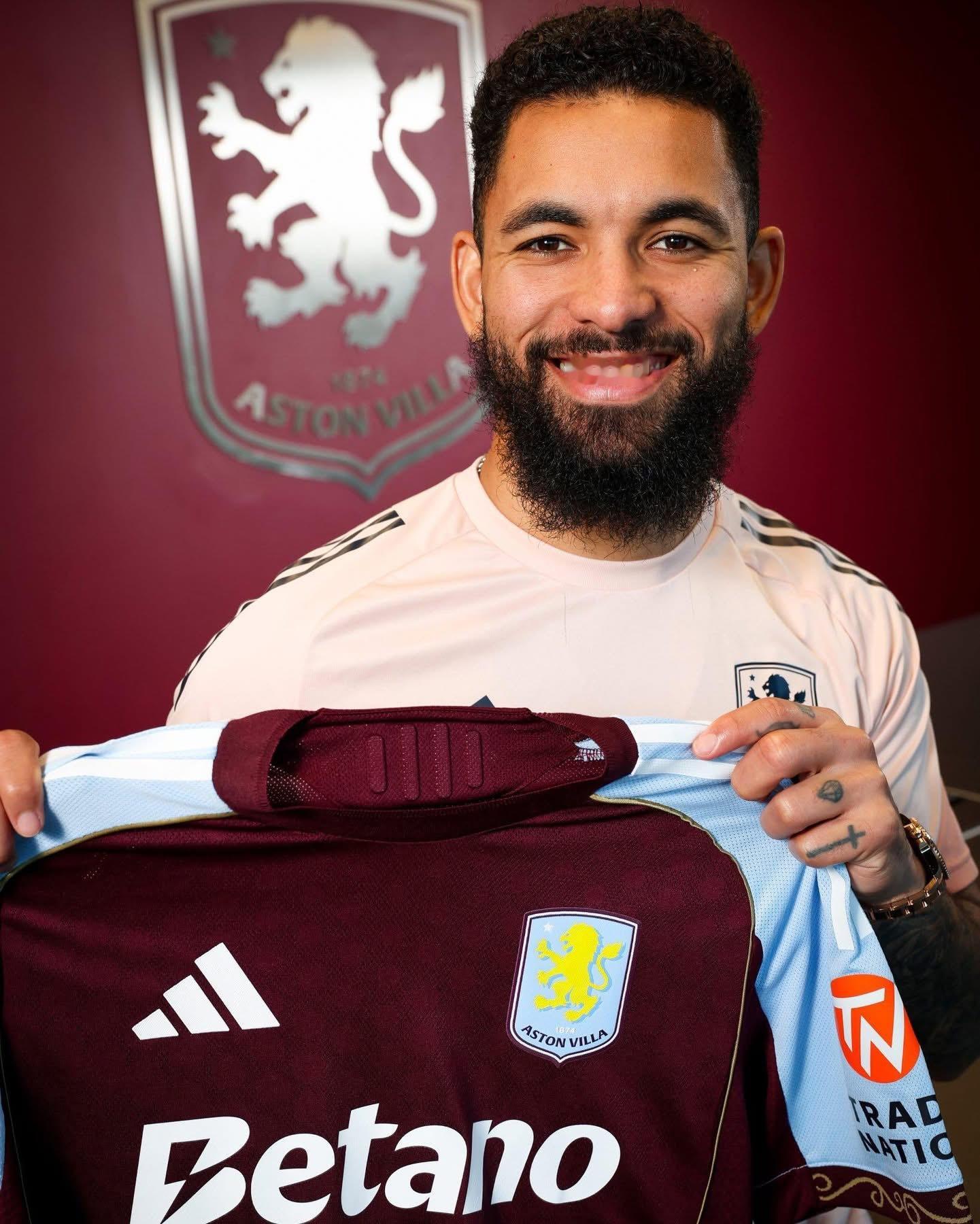 「維拉都唔少球員回巢」阿士東維拉官方宣布，從祖雲達斯借用27歲巴西中場杜格拉斯路