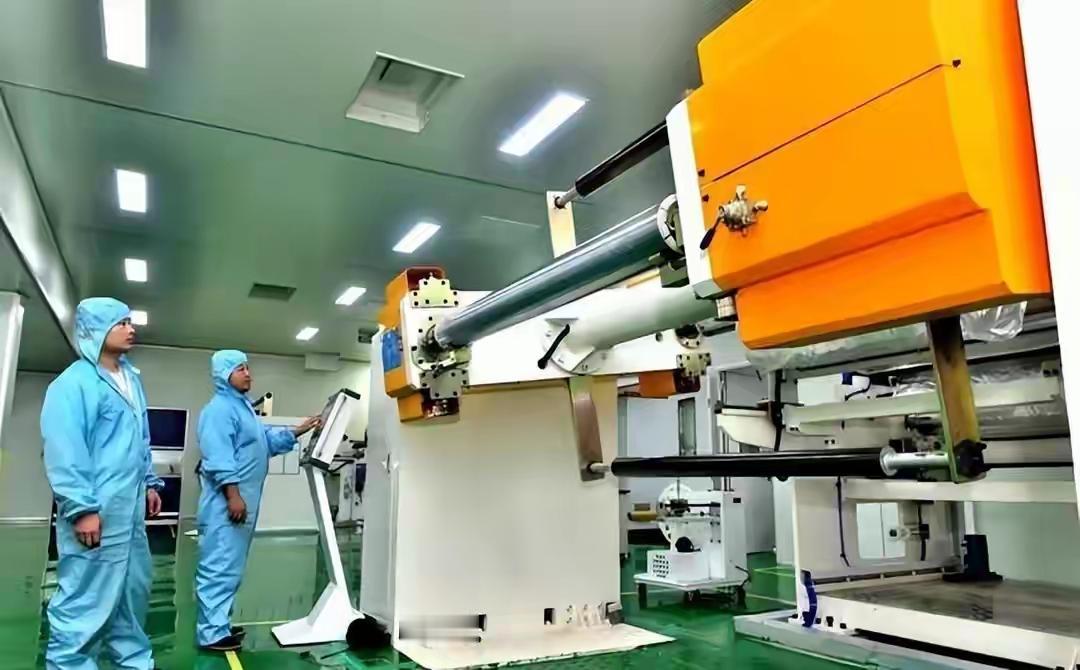 光子芯片比硅基芯片快1000倍，外媒：没想到中国竟换道超车了光子芯片：中国换道超