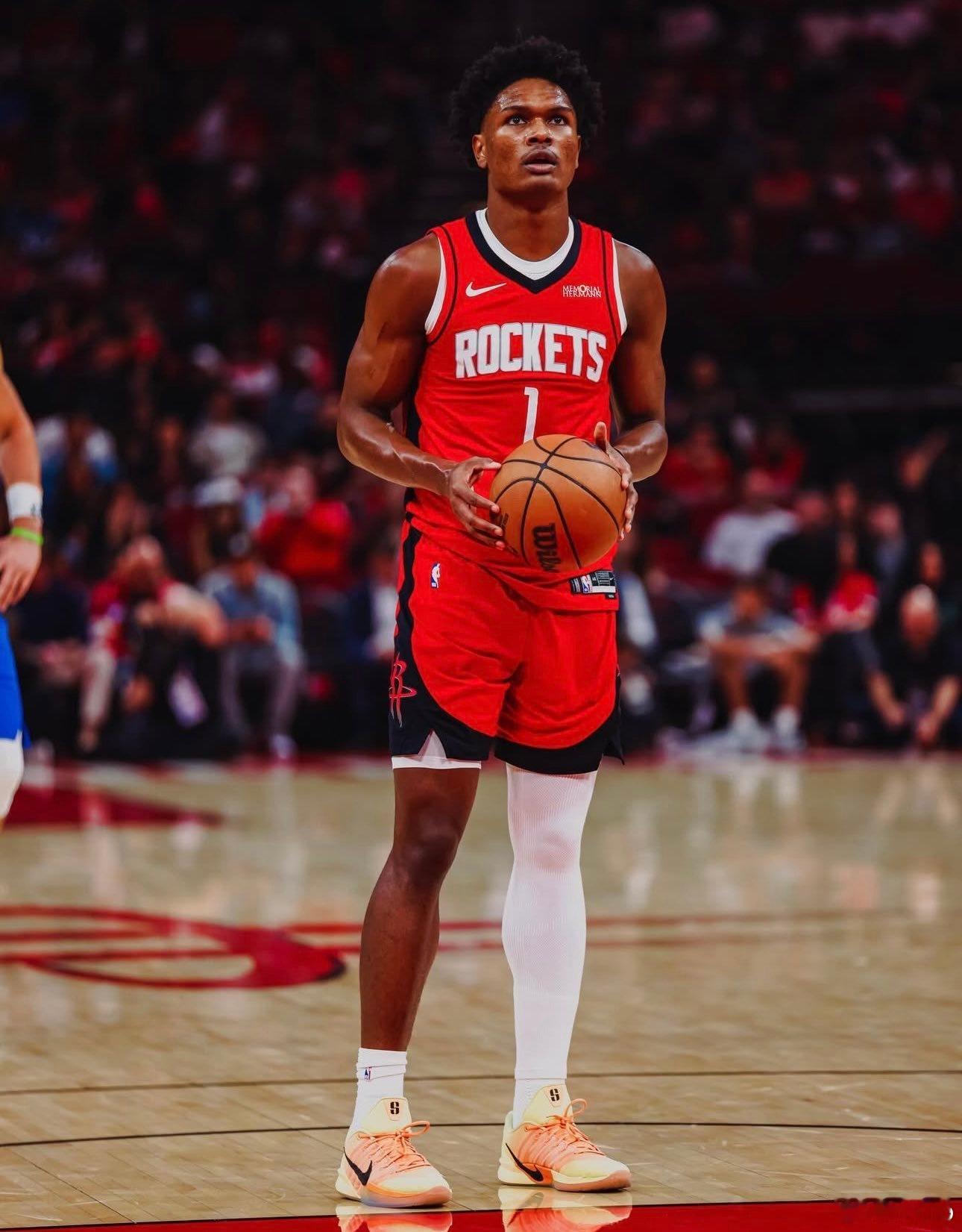 阿门最近25场的罚球命中率为 85.1% 超预期阿门汤普森休斯顿火箭阿勒用了7年