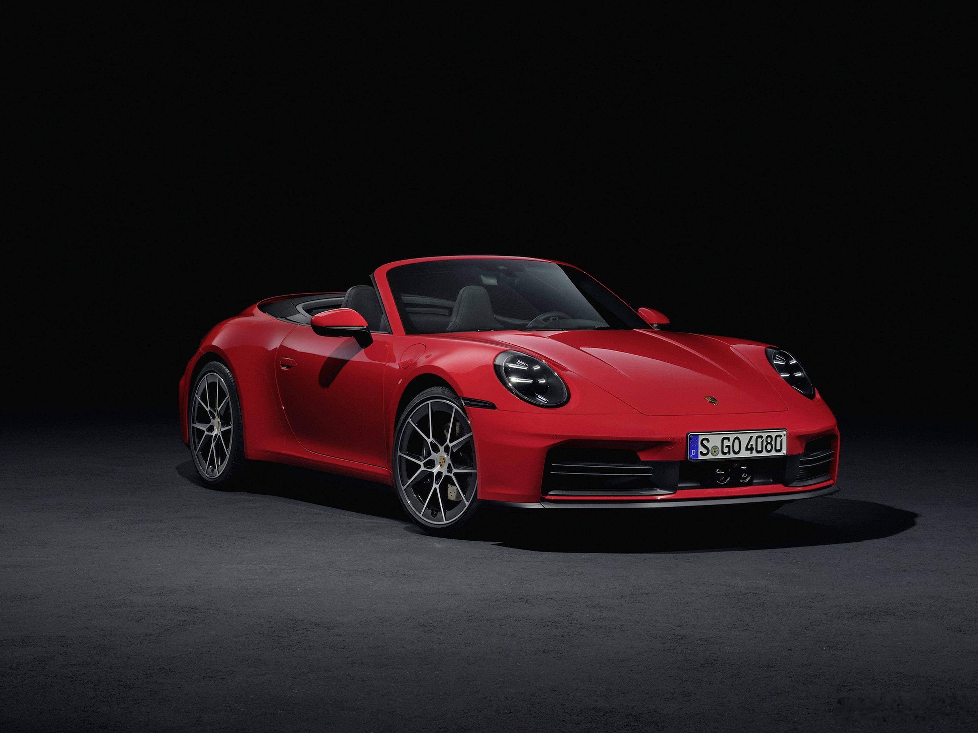 日常家用车型里几乎看不到自吸发动机搭配双离合，仅保时捷911gt3 这类百万性能