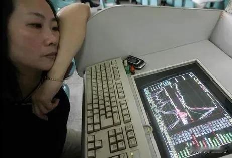 与市场同频共振顺势而为才是明智之举

        指望老登股的这下还是傻眼了