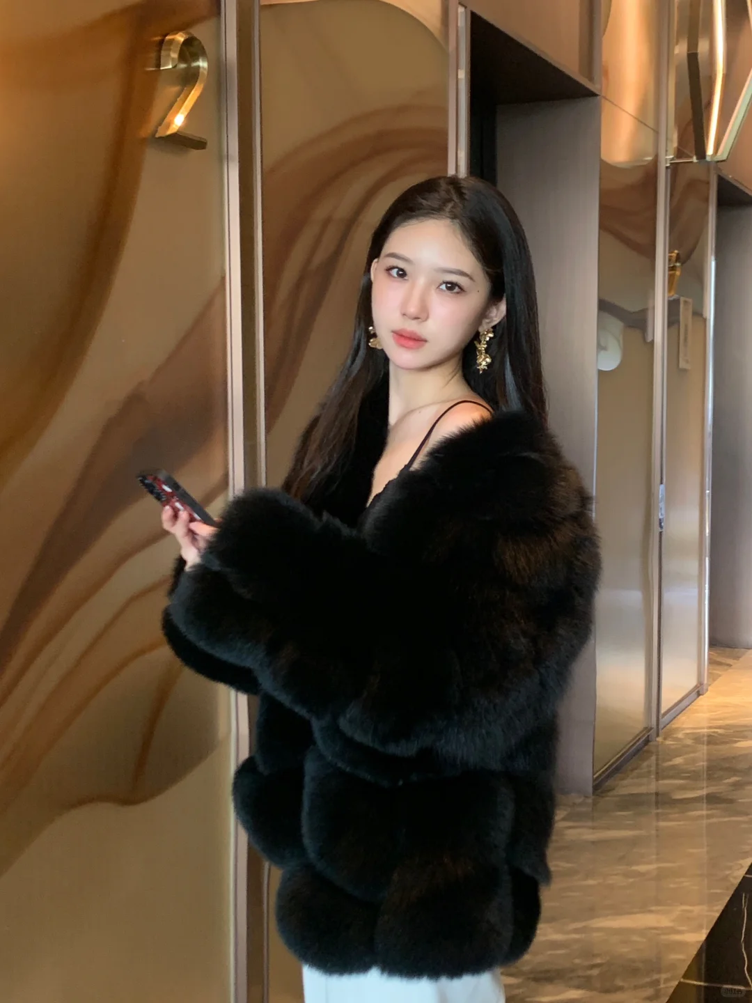一眼贵气感美女