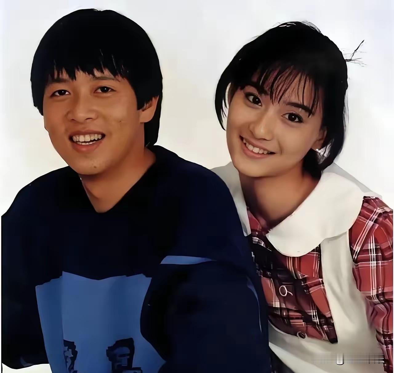 平凡普通的圈外女友，被音乐才子张雨生深爱多年，斯人离世后痴心守候许久，她凭这般深