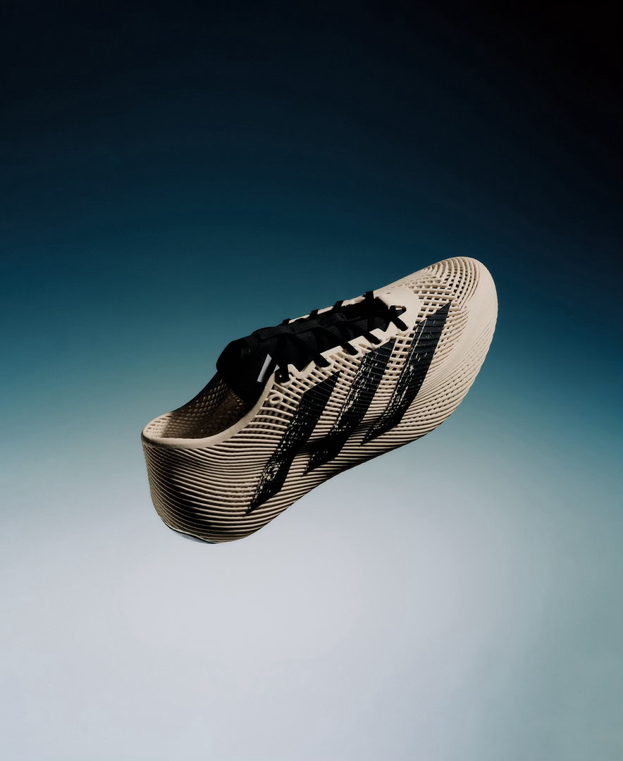 adidas 正式发布2026 新季度CLIMACOOL 风巢，在延续品牌 3D