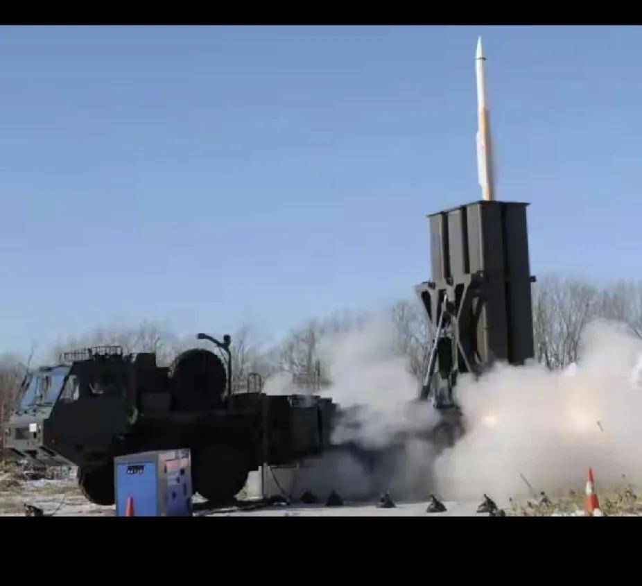 中俄朝彻底看透了！比起美军航母，日本的导弹基地才是心腹大患！
 
日本疯了似的扩