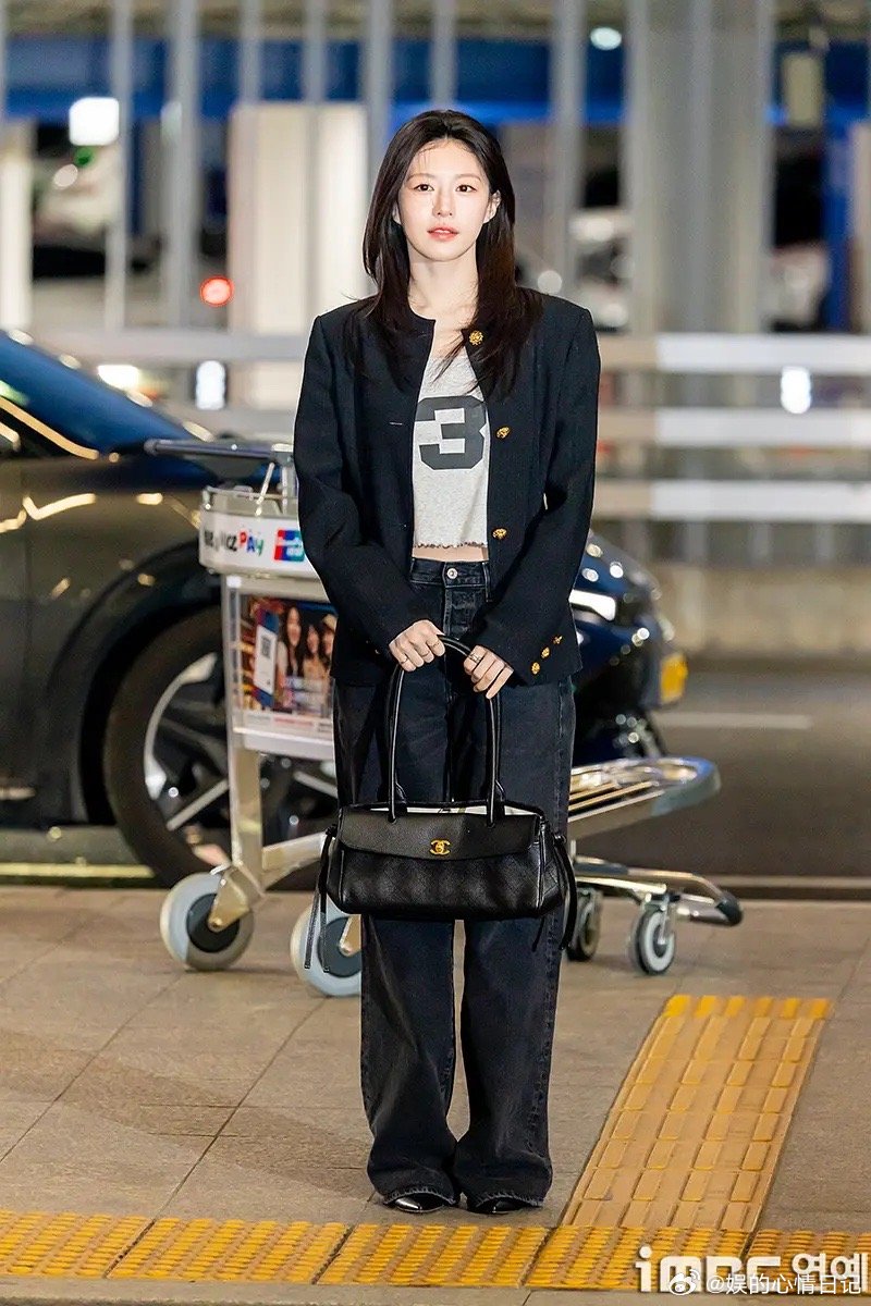 高允真巴黎时装周出发媒体图来了 