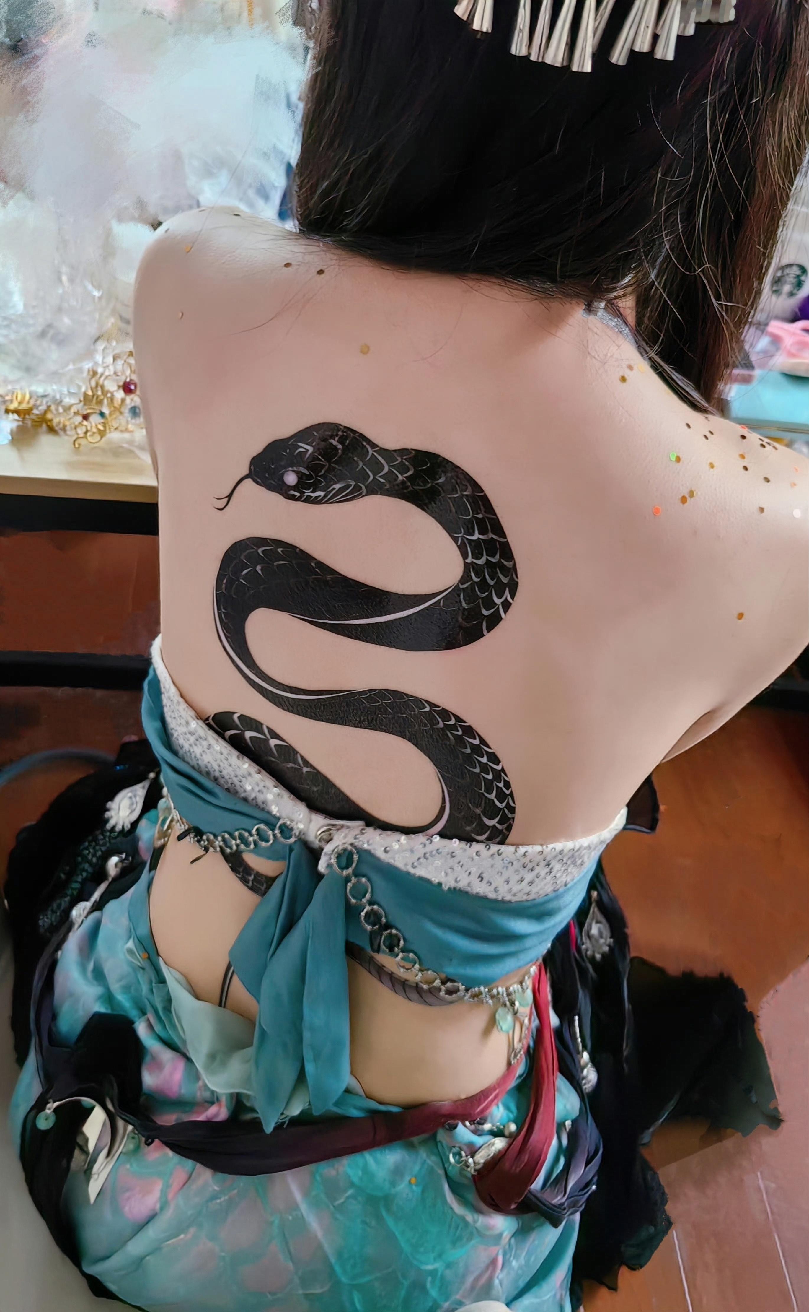 寒觞觞蛇年限定皮肤上线倒计时～🐍  