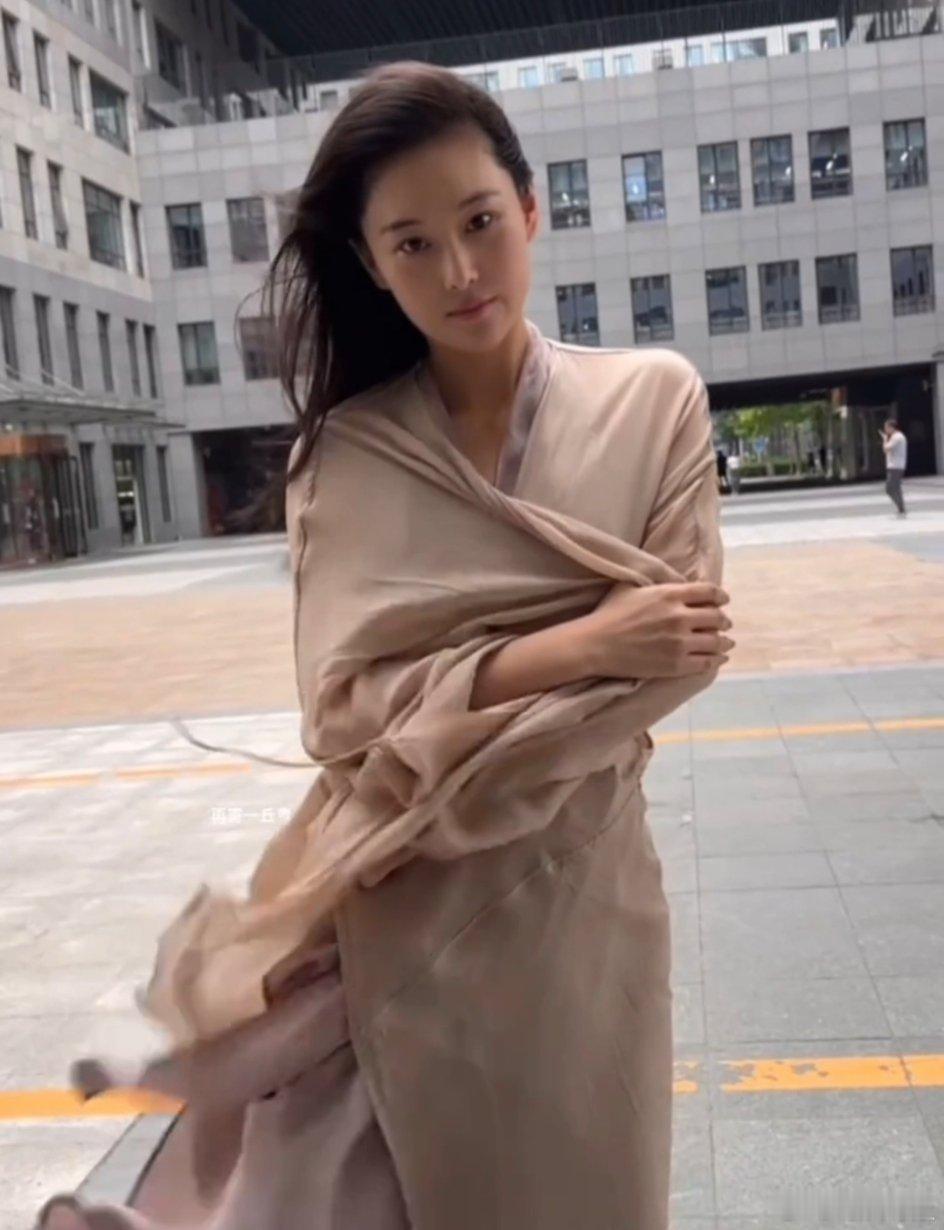 张馨予古希腊雕塑张馨予古希腊女神张馨予古希腊雕塑，爱了爱了，