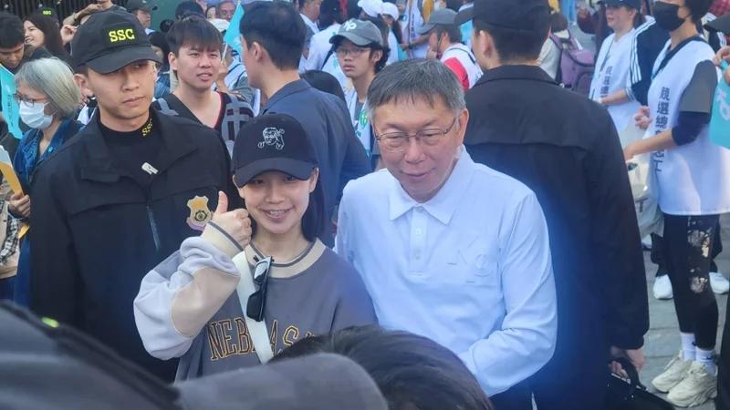 台媒今日发文作出一个判断：岛内的年轻世代不再“天然独”，“一中原则”并不是年轻世