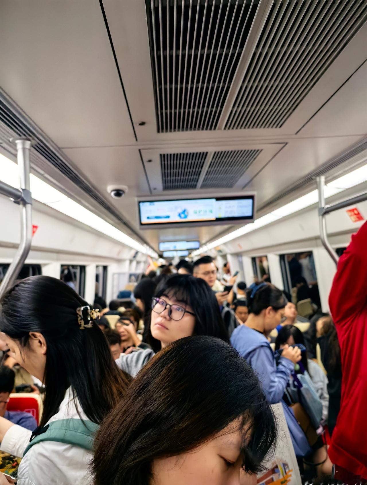 开通啦！每天在生活赛道上狂飙的我们，不就是勤劳的“牛马”？ ​​​