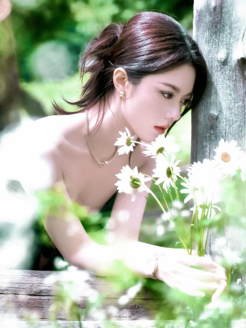 赵今麦赵今麦徐迟 🌾赵今麦无可替代日落跌进昭昭星野，人间忽晚，山河入秋，而你，