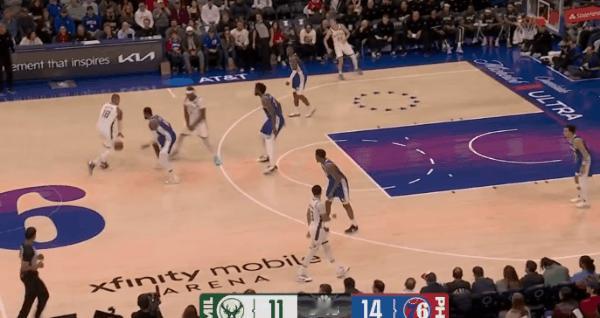 逐帧拆解：特纳的赛季最佳单场表现，外投内扣高效31分P1罗林斯突破直杀篮下吸引乌