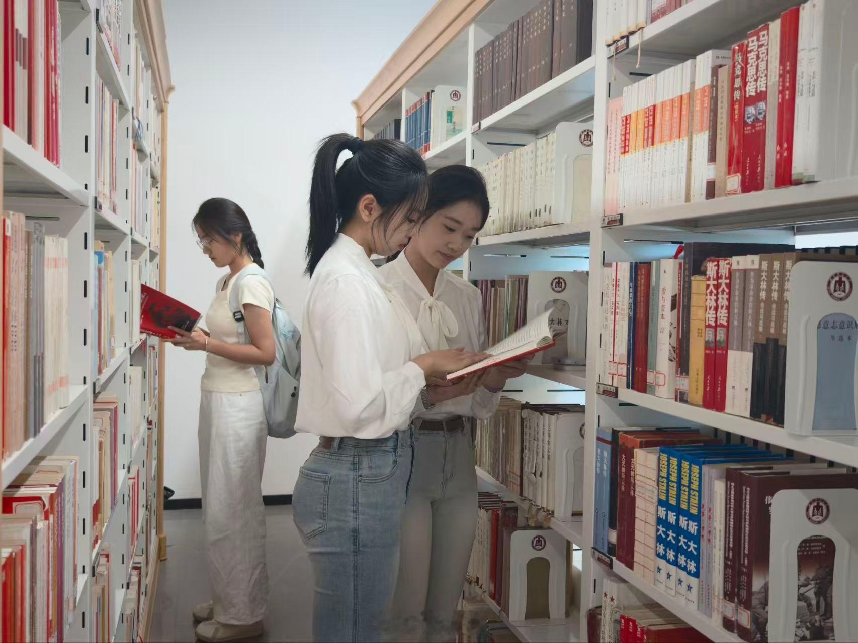 曲阜师范大学三下乡 【深入红色特藏  研读革命文献】2026年暑期，曲阜师范大学