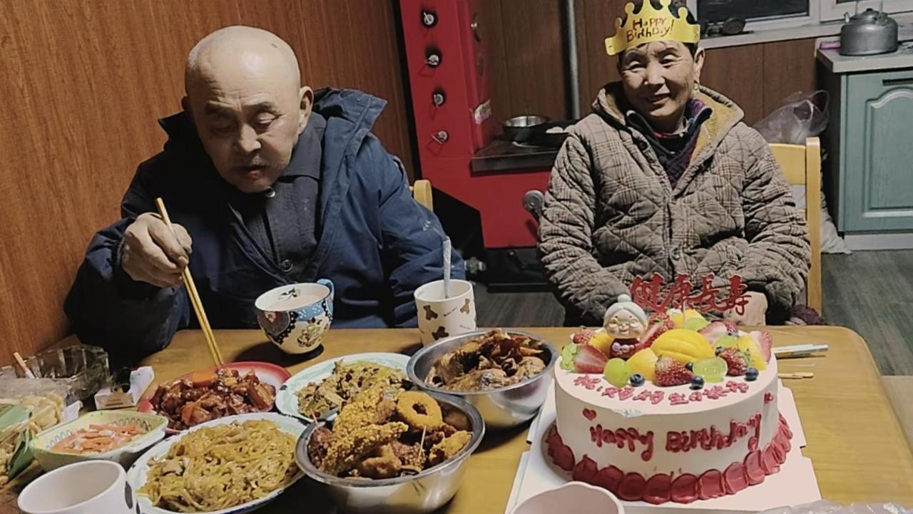 ᠡᠵᠢ ᠳ᠋ᠡᠭᠡᠨ ᠲᠥᠷᠥᠭᠰᠡᠨ ᠡᠳᠦᠷ ᠦ᠋ᠨ ᠮᠡᠡᠳᠦ ᠬᠦᠷᠭᠡ