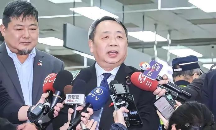 数典忘祖，一辈子的汉奸！
 
今天（6日）大汉奸石平已串访到台湾，并疯狂叫嚣：“