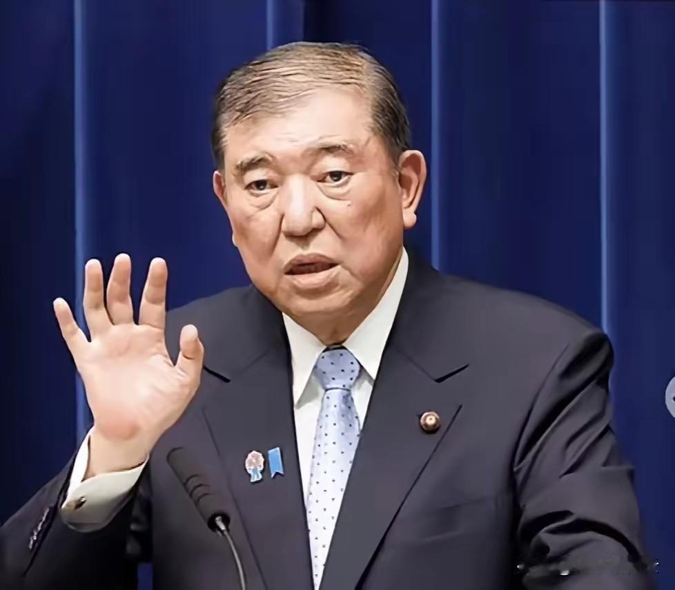 日本前防卫大臣石破茂近日在自己的家乡鸟取县举行的讲座中，谈到一个国家与幻想战争的