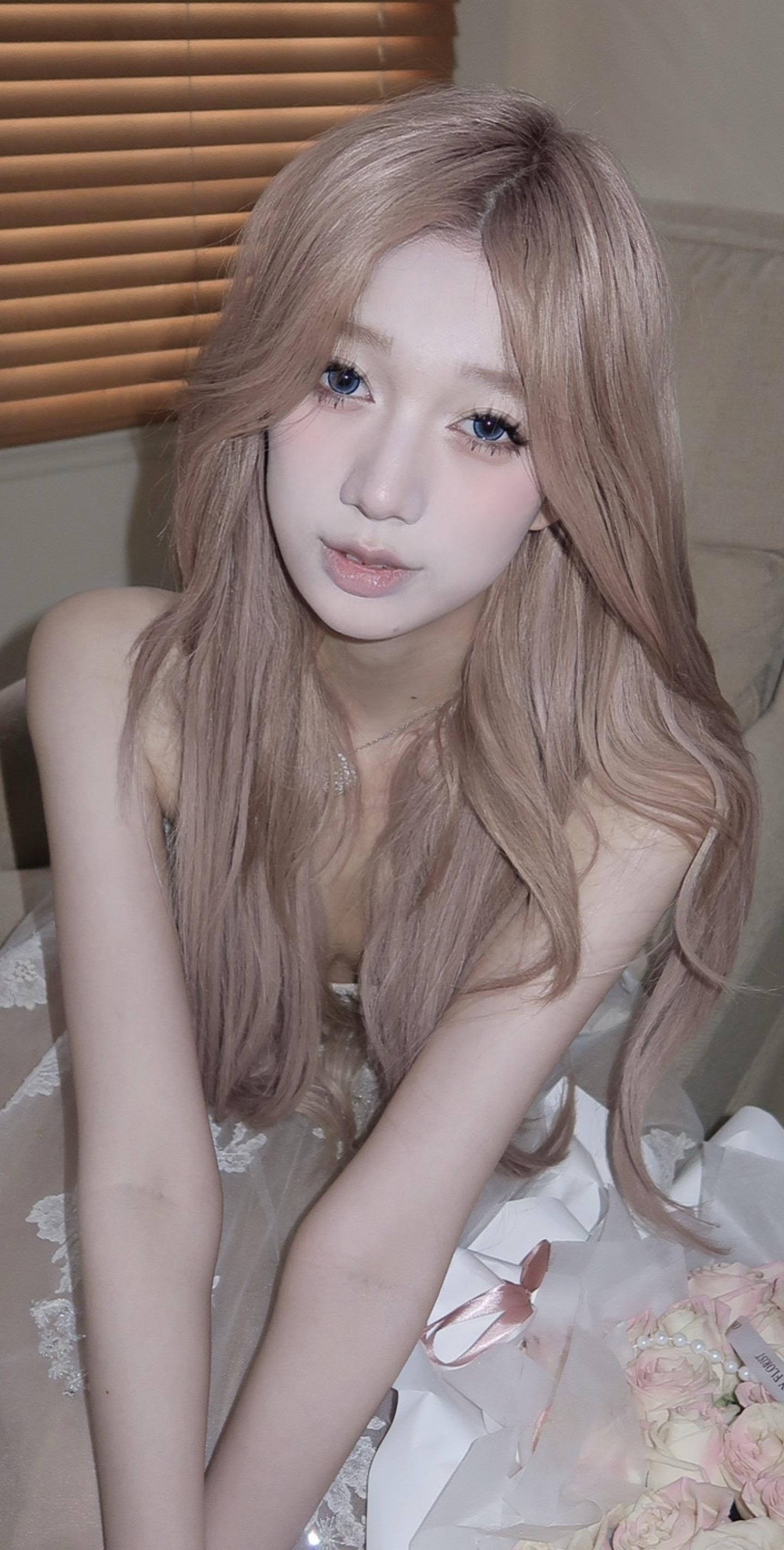 18岁的自己：我想祝你自由 祝你终有一天可以上到梦校 我也想祝你热烈 ...