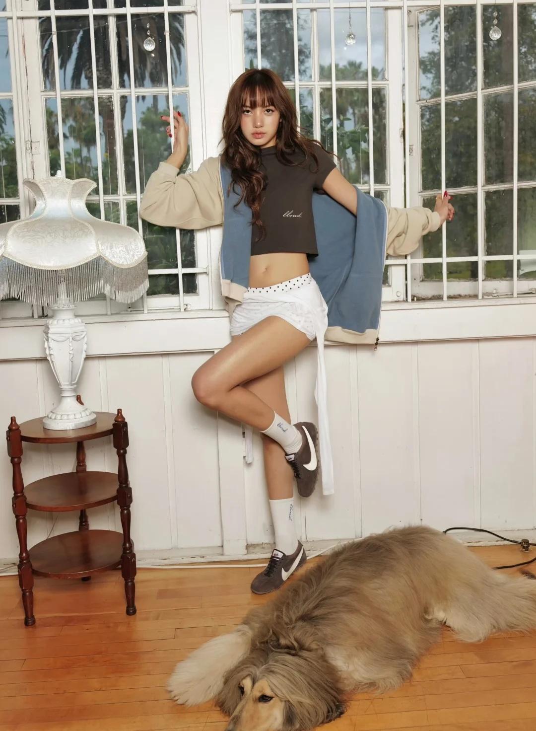 🍐 Lisa x Von Dutch好莱坞联名系列画报
lisa 全球人气TO