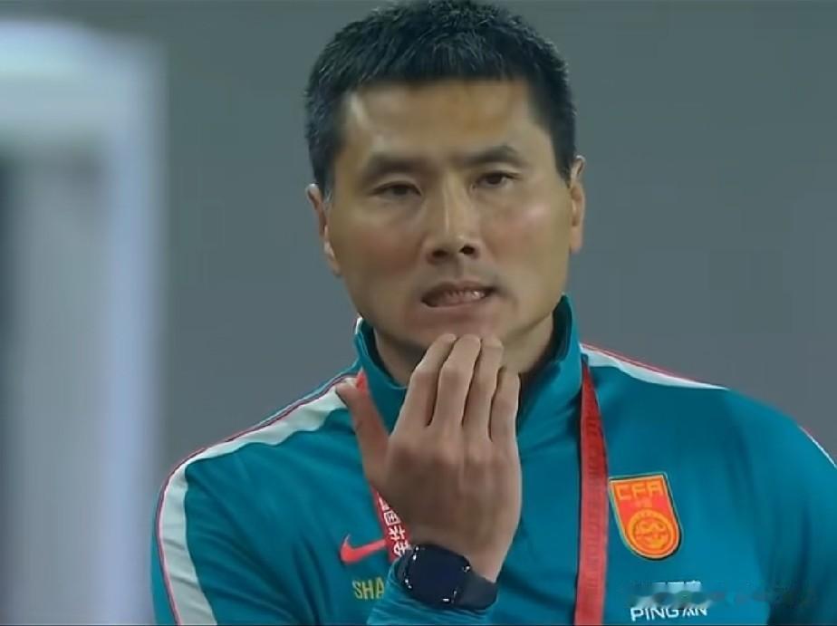 央视直播了，国足主场未能赢球，邵佳一的主帅还能当多久？
国足主场0-0逼平泰国队