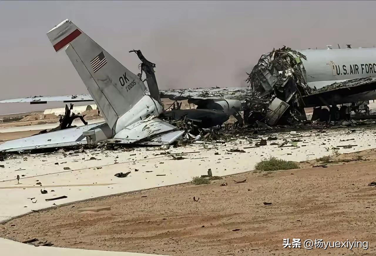 炸成这样了，还值得修吗？

外媒消息，美国空军E-3G预警机被炸毁的照片，确认是