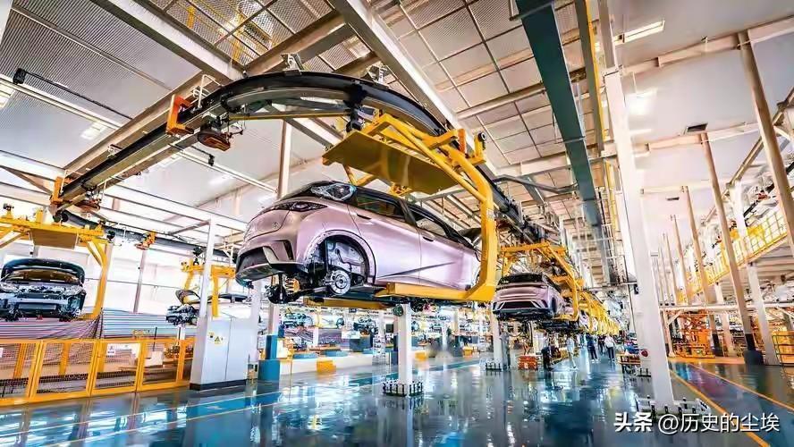 丢了第一,日本经济扛不住了?中国汽车实现油电双杀，日媒集体破防

最近，日本头部