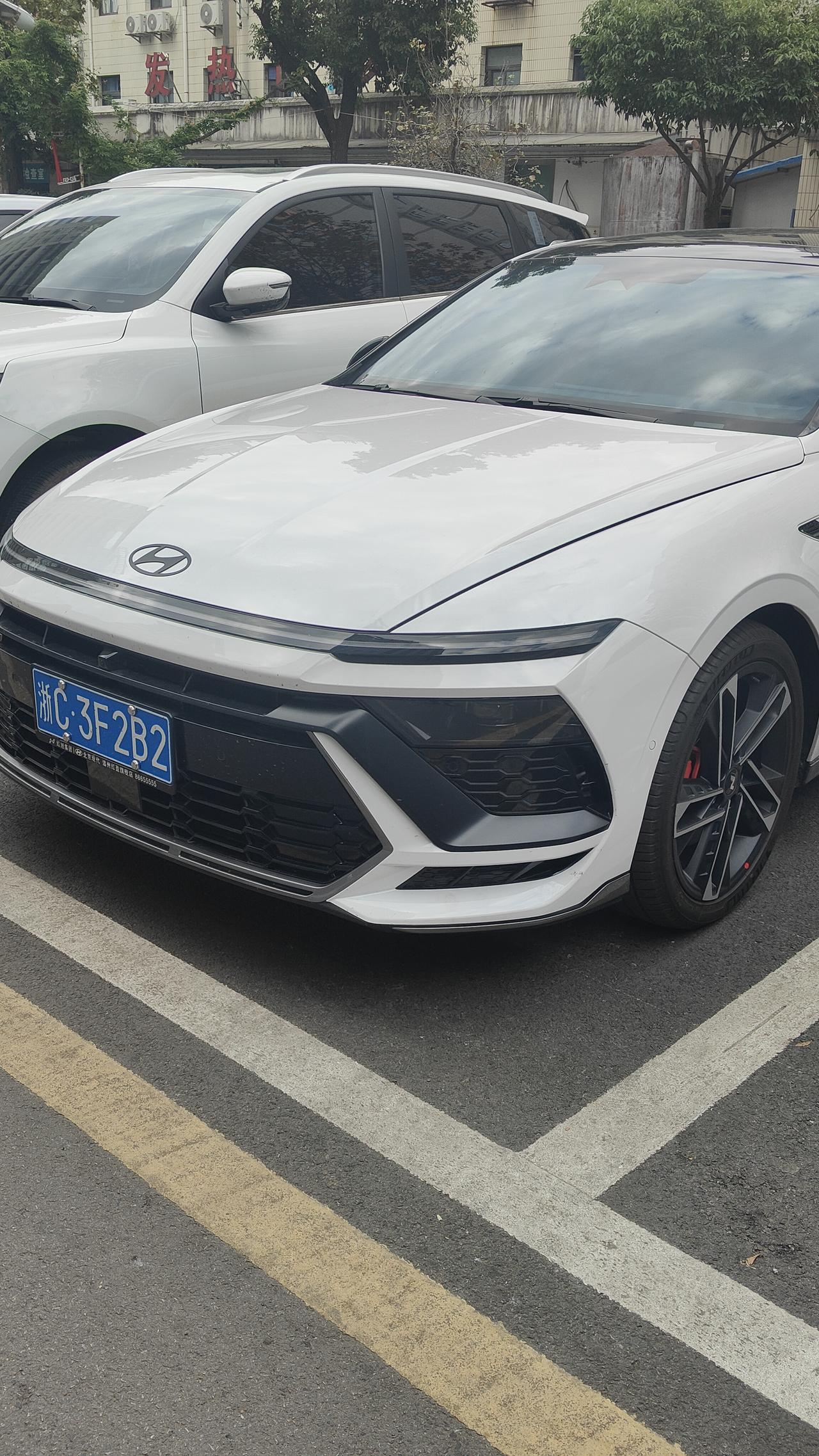 现代伊兰特是全球车型
配置动力用料内饰安全
全面碾压所有日系同级车
很多人不懂车