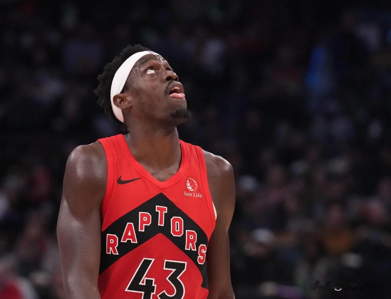美记：无论下家是哪西卡都想要4年顶薪 且他不倾向于加盟国王
Woj：灰熊将裁掉中