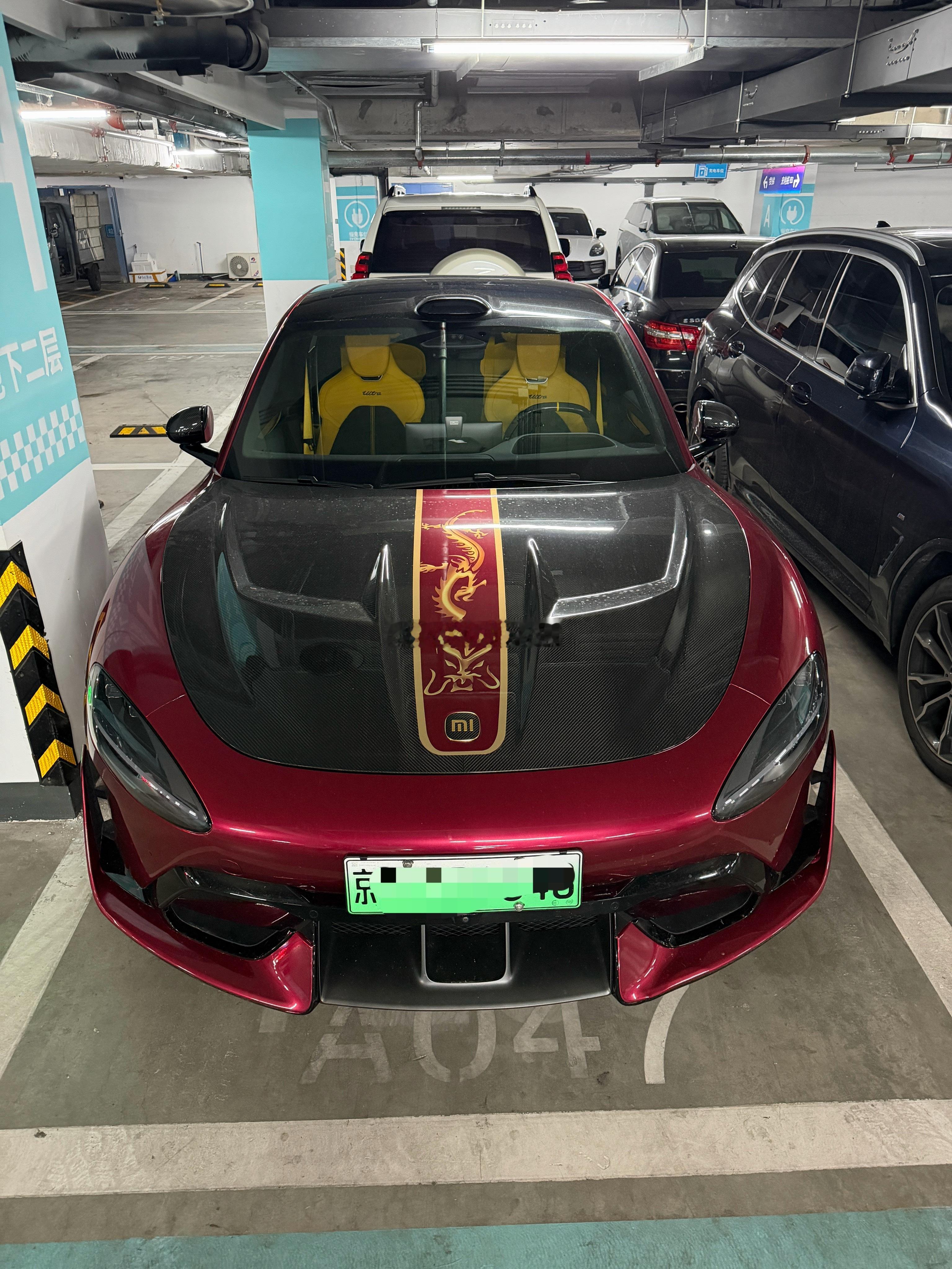 这台小米SU7 Ultra是在致敬法拉利458龙年版吧❗️车主有点东西，也是用心